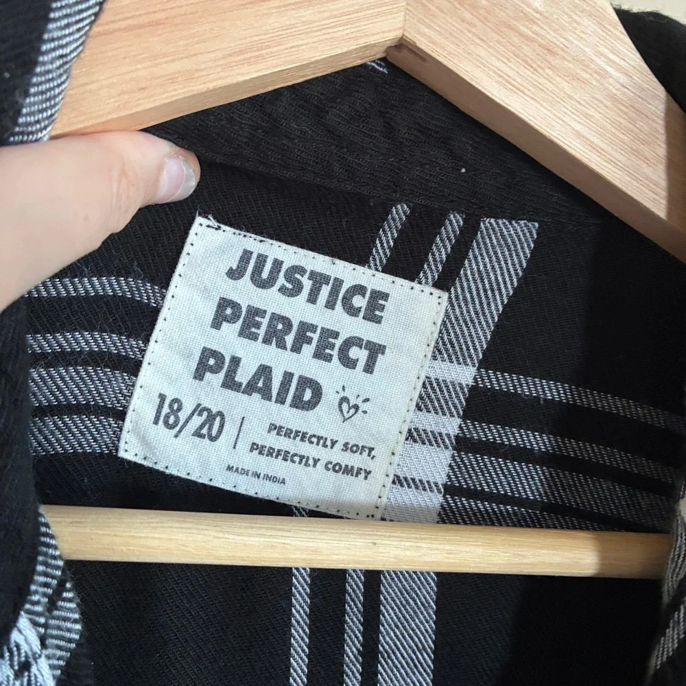 Justice Perfect Plaid Button Down Shirt 18/20 Black White Girls Viscose Top